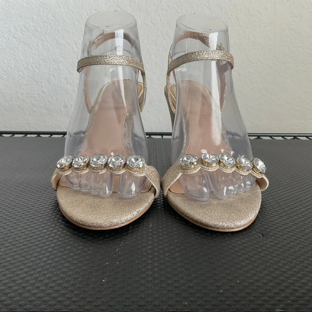 Jewel Badgley Mischka Gold Glitter Rhinestone Wedge Sandals Women 8.5 Bridal
